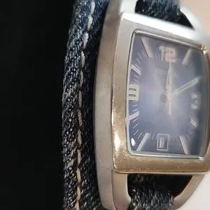 Fossil | Accessories | Fossil Watch With Denim Band | Poshmark display picture 3